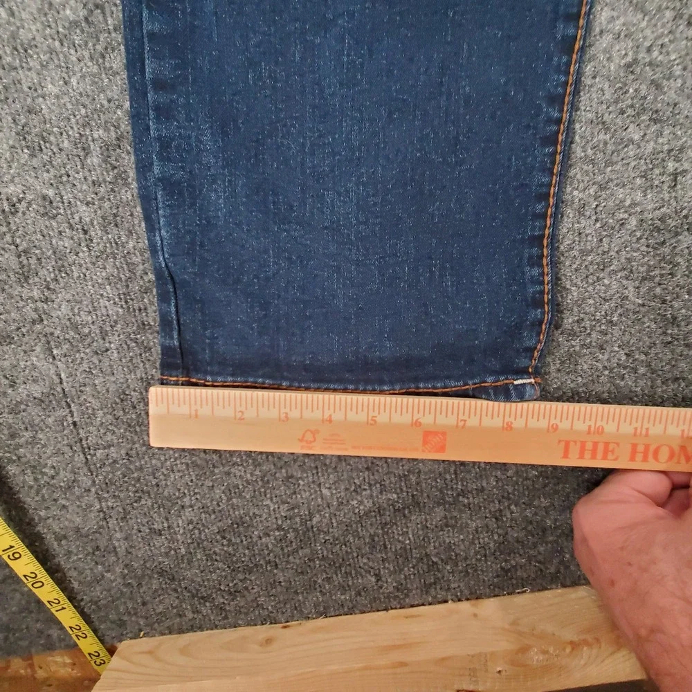 True Religion Jeans Mens 40 x 32 Ricky Big T Relaxed Straight Flap Pocket Denim